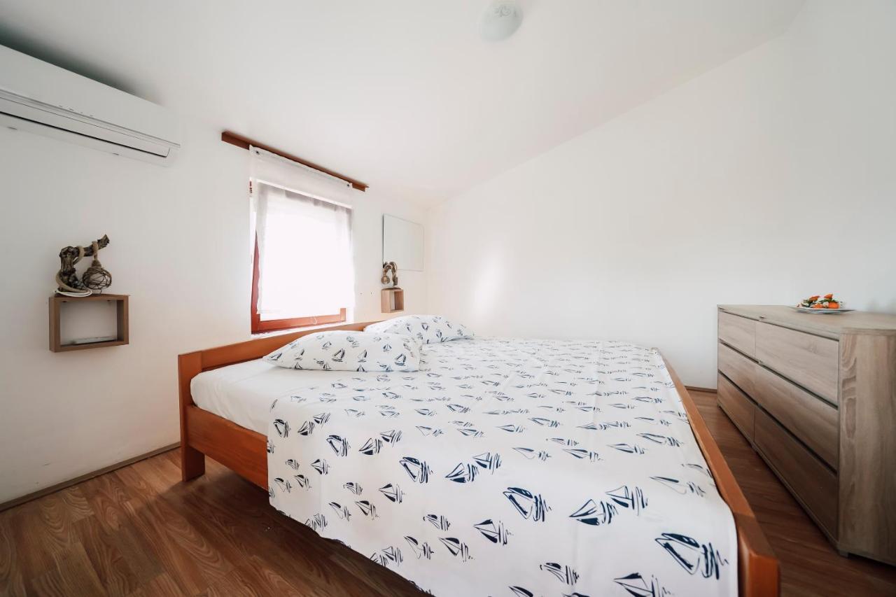 Apartman Melita Appartement Zadar Buitenkant foto