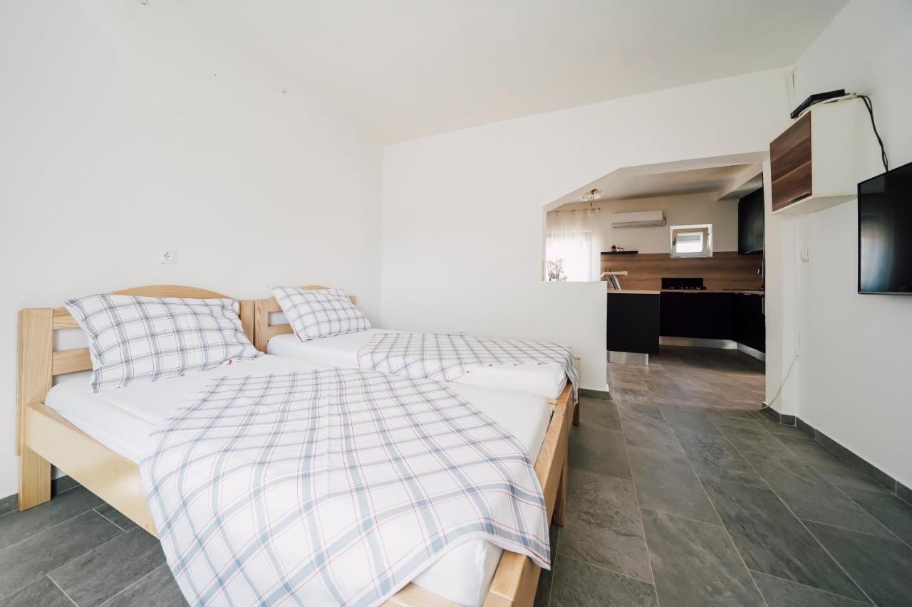 Apartman Melita Appartement Zadar Buitenkant foto