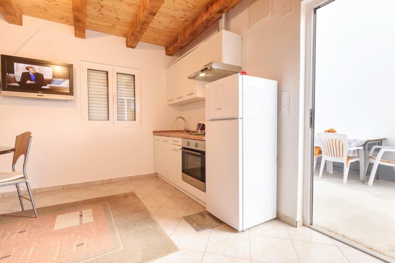 Apartman Melita Appartement Zadar Buitenkant foto